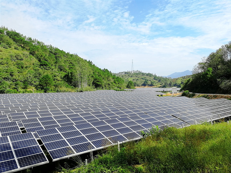آخرین مورد شرکت Henan 7MW فقر کاهش پروژه PV تولید برق